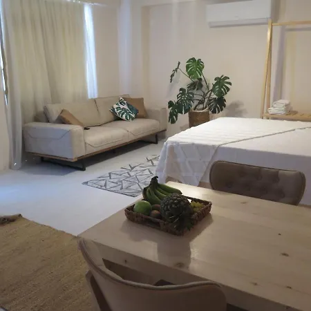 Hotel de apartamente Santa Suites- Near Saint Nicholas Church
