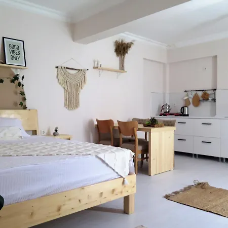Hotel de apartamente Santa Suites- Near Saint Nicholas Church *